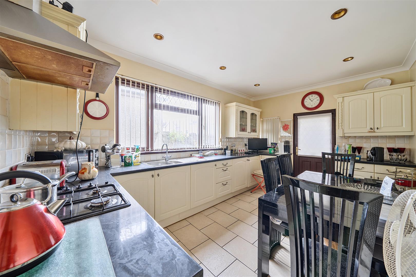 Coldstream Street, Llanelli, SA15 3BG